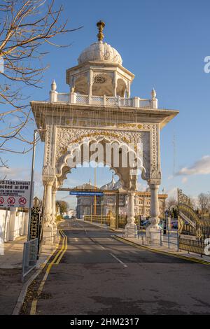 Le gaentrtancète d'entrée au temple sikh Siri Guru Nanak Darbar Gurdwara Gravesend Kent Banque D'Images