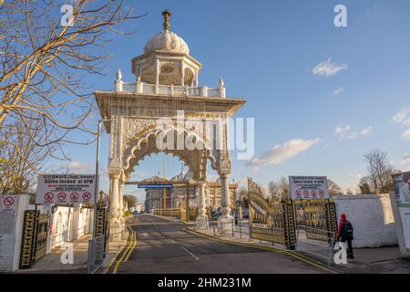 Le gaentrtancète d'entrée au temple sikh Siri Guru Nanak Darbar Gurdwara Gravesend Kent Banque D'Images