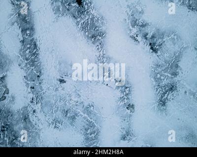 Vue aérienne de la glace sur l'épinter avec de la neige Banque D'Images