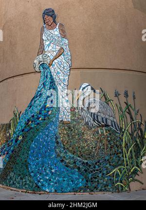 Mosaïque de mosaïque (détail) sur le Centre de congrès d'Albuquerque par Cassandra Reid comme artiste principal: 'Donneur d'eau, essence de vie' 2015 Banque D'Images