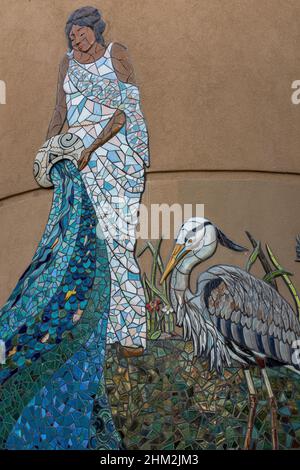Mosaïque de mosaïque (détail) sur le Centre de congrès d'Albuquerque par Cassandra Reid comme artiste principal: 'Donneur d'eau, essence de vie' 2015 Banque D'Images