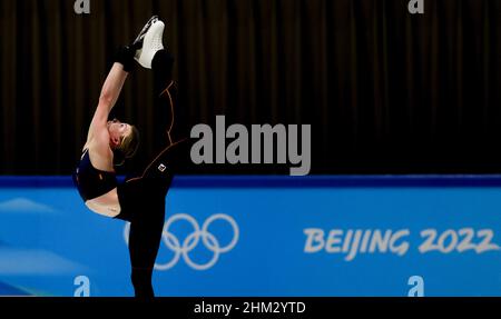 Pékin, Chine..06th févr. 2022.BEIJING, CHINE - Lindsay van Zundert, patineuse artistique néerlandaise, lors d'une session d'entraînement aux Jeux Olympiques de 2022 à Beijing crédit: Eyeris/Alay Live News Banque D'Images