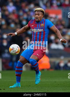 Barcelone, Espagne.6th févr. 2022.Adama Traore de Barcelone est en compétition lors d'un match de football espagnol de première division entre le FC Barcelone et l'Atletico de Madrid à Barcelone, Espagne, le 6 février 2022.Crédit: Pablo Morano/Xinhua/Alay Live News Banque D'Images