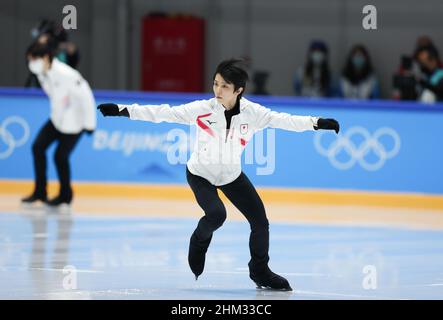Pékin, Chine.7th févr. 2022.Hanyu Yuzuru, du Japon, s'entraîne au stade Capital Indoor de Beijing, capitale de la Chine, le 7 février 2022.Crédit : CAO CAN/Xinhua/Alay Live News Banque D'Images