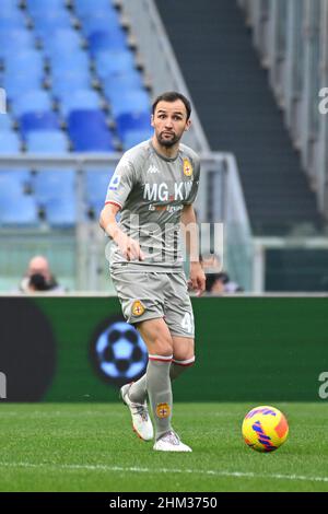 Rome, Italie.05th févr. 2022.Milan Badelj de Gênes CFC pendant les 24th jours de la série A Championship entre A.S. Roma vs Gênes CFC le 5th février 2022 au Stadio Olimpico à Rome, Italie.(Photo de Domenico Cippitelli/Pacific Press) Credit: Pacific Press Media production Corp./Alay Live News Banque D'Images