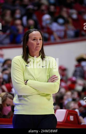 Bloomington, États-Unis.06th févr. 2022.Katie Gearlds de Purdue s'entraîne contre l'Université de l'Indiana lors du match de basket-ball féminin de la National Collegiate Athletic Association (NCAA) à Bloomington.The Indiana University Hoosiers Beat Purdue 64-57.Crédit : SOPA Images Limited/Alamy Live News Banque D'Images