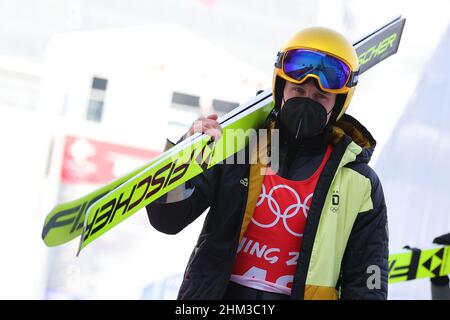 Zhangjiakou, Chine.07th févr. 2022.Jeux olympiques, ski nordique/combiné, entraînement au Centre national de saut à ski.Julian Schmid d'Allemagne.Credit: Daniel Karmann/dpa/Alay Live News Banque D'Images