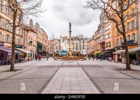Metz, France - 23 janvier 2022 : vue de la place Saint-Jacques à Metz, France. Banque D'Images