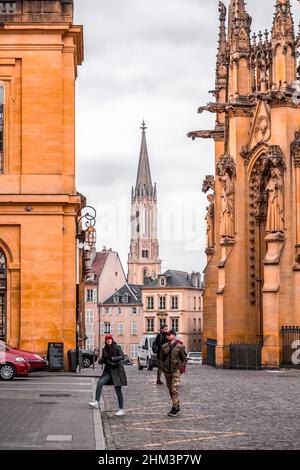 Metz, France - 23 janvier 2022 : la cathédrale de Metz, ou la cathédrale Saint-Étienne, est une cathédrale catholique romaine de Metz, capitale de la Lorraine. Banque D'Images