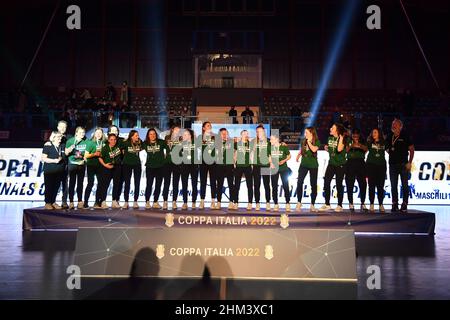 PremiazioneRaimond Handball Sassari - Conversano finale Maschile FIFH finals Coppa Italia 2022 durante Finali Coppa Italia 2022, Pallamano in Salsomaggiore terme, Italia, 06 febbraio 2022 Banque D'Images