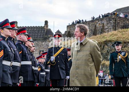 Château d'Édimbourg, Édimbourg, Écosse, Royaume-Uni, 07 février 2022. 21 l'accession au trône de la Salute aux armes à feu: Le salut marque l'accession de la reine Elizabeth II au trône le 6th février 1952, il y a 70 ans: Un Jubilé de platine. Le salut est pris par Alister Jack, secrétaire d'État pour l'Écosse, avec les réservistes 105 Régiment Royal Artillery qui approvisionnent les armes Banque D'Images