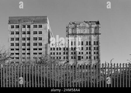 Le bâtiment abandonné de Spillers Millennium Mills à Silvertown, dans les Docklands de Londres, attend un réaménagement en appartements Banque D'Images