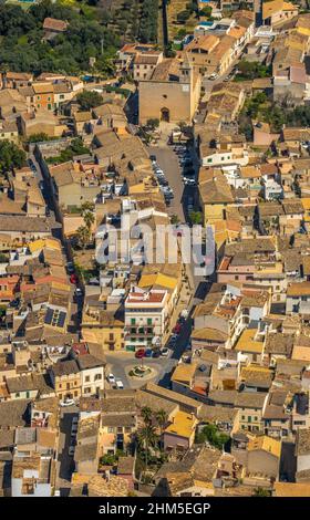 Vue aérienne, Búger, église eglesia Parroquia de Sant Pere, Iles Baléares, Pla de na tesa, Cabaneta (sa), Majorque, Iles Baléares, Banque D'Images