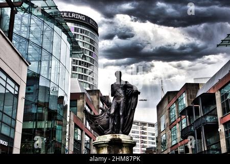 Centre de Birmingham avec statue de Horatio Nelson Banque D'Images