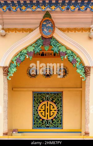 Temple CAO Dai, village de long Than, province de Tay Ninh, au nord-ouest de Ho Chi Minh-ville (Saigon), sud du Vietnam, Asie du Sud-est Banque D'Images