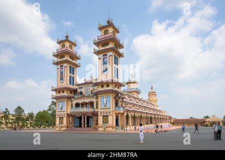 Temple CAO Dai, village de long Than, province de Tay Ninh, au nord-ouest de Ho Chi Minh-ville (Saigon), sud du Vietnam, Asie du Sud-est Banque D'Images