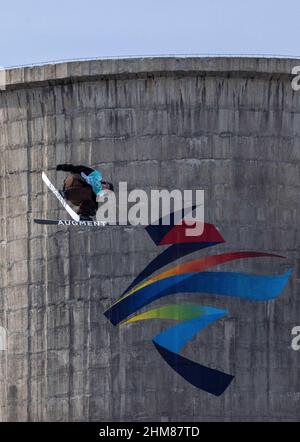 Pékin, Hebei, Chine. 7th févr. 2022. Simo Peltola, Finlande qualification Homme Freeski Big Air aux Jeux Olympiques d'hiver de 2022 à Beijing, le 7 février 2022. (Image de crédit : © Mark Edward Harris/ZUMA Press Wire) Banque D'Images