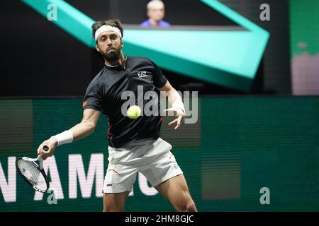 ROTTERDAM, PAYS-BAS - FÉVRIER 7 : Nikoloz Basilashvili de Géorgie pendant 49th ABN AMRO World tennis Tournement 2022 à Ahoy le 7 février 2022 à Rotterdam, pays-Bas (photo de Henk Seppen/Orange Pictures) Banque D'Images