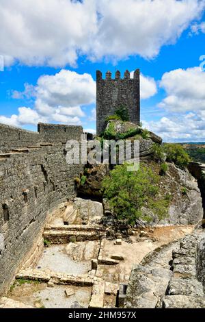 Château et tour, Sortelha, Serra da Estrela, Beira Alta, Portugal Banque D'Images