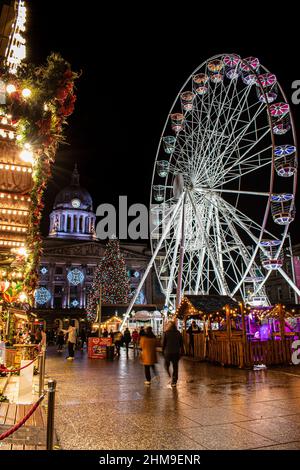 Marché de Noël de l'ancienne place du marché à Nottingham, décembre 2021 Banque D'Images
