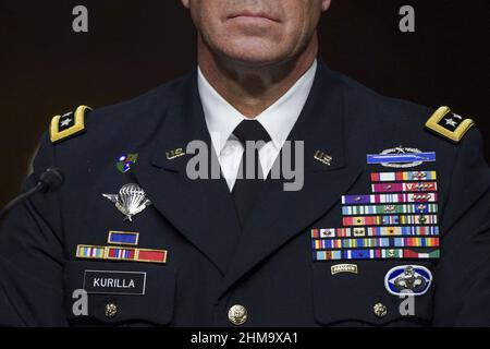 Washington, États-Unis. 08th févr. 2022. Le Lieutenant-général Michael E. Kurilla, États-Unis, prend la parole lors d'une audience des services armés du Sénat pour examiner sa nomination au poste de général et de commandant du Commandement central des États-Unis, département de la Défense, dans l'édifice Dirksen du Bureau du Sénat, le mardi 8 février 2022 à Washington, Le président du DC Biden a nommé le lieutenant général Kurilla et, s'il est nommé, il serait responsable des poursuites pour les guerres en Iran et en Afghanistan, selon les documents envoyés au Sénat. Photo de Leigh Vogel/UPI crédit: UPI/Alay Live News Banque D'Images