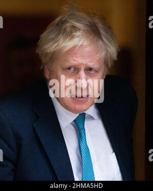 Londres, Angleterre, Royaume-Uni. 8th févr. 2022. Le Premier ministre britannique BORIS JOHNSON accueille le Premier ministre lituanien Ingrida Simonyte (non représenté) au 10 Downing Street. (Image de crédit : © Tayfun Salci/ZUMA Press Wire) Banque D'Images