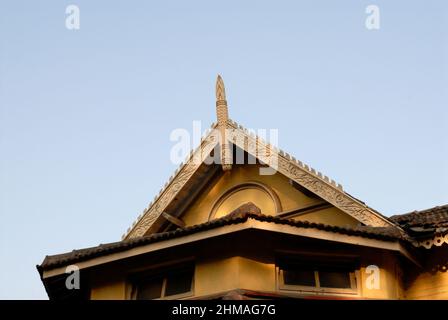 Deolali, Maharashtra, Inde- Asie, Fév, 2009 : belle maison en bois de cent ans extérieur style vintage unique Design Banque D'Images