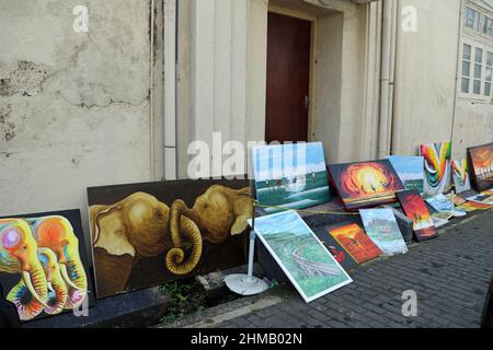 Œuvres d'art souvenirs à vendre au fort de Galle au Sri Lanka Banque D'Images