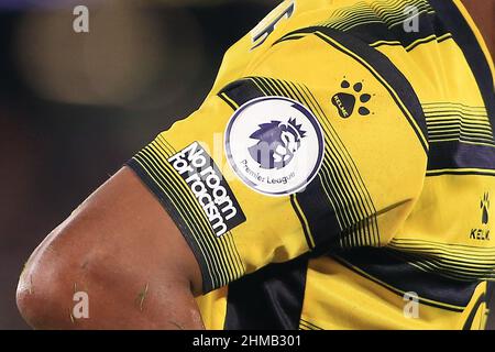 Londres, Royaume-Uni. 08th févr. 2022. Une vue détaillée du logo Premier League sur une chemise Watford Players. Match de la Premier League, West Ham Utd v Watford au stade de Londres, parc olympique Queen Elizabeth à Londres, le mardi 8th février 2022. Cette image ne peut être utilisée qu'à des fins éditoriales. Utilisation éditoriale uniquement, licence requise pour une utilisation commerciale. Aucune utilisation dans les Paris, les jeux ou les publications d'un seul club/ligue/joueur. photo par Steffan Bowen/Andrew Orchard sports photographie/Alay Live news crédit: Andrew Orchard sports photographie/Alay Live News Banque D'Images