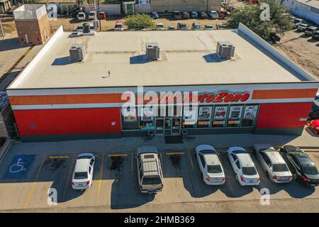 Vista aea de Autozone tienda de auto parties,Industria automotriz , refaciones de auto Hermosillo, Mexique.(photo de Luis Gutierrez Norte photo) vue aérienne du magasin de pièces automobiles Autozone, industrie automobile, pièces automobiles Hermosillo, Mexique.(photo de Luis Gutierrez Norte photo) Banque D'Images