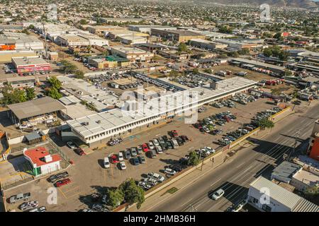 Bâtiment du siège de la police dans la zone nord d'Hermosillo, cour de patrouille et services publics municipaux, sécurité publique à Hermosillo, Mexique.(photo de Luis Gutierrez Norte photo) Edificio de la comandancia de la policia de Hermosillo zona norte, patio de patrullas y servicios publicos municipales, seguridad pudica de Hermosillo, Mexique.(photo par Luis Gutierrez Norte photo) Banque D'Images