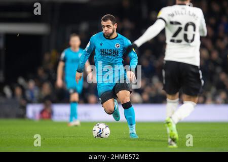 Londres, Royaume-Uni. 08th févr. 2022. Mason Bennett de Millwall lors du match de championnat EFL Sky Bet entre Fulham et Millwall à Craven Cottage, Londres, Angleterre, le 8 février 2022. Photo de Salvio Calabre. Utilisation éditoriale uniquement, licence requise pour une utilisation commerciale. Aucune utilisation dans les Paris, les jeux ou les publications d'un seul club/ligue/joueur. Crédit : UK Sports pics Ltd/Alay Live News Banque D'Images