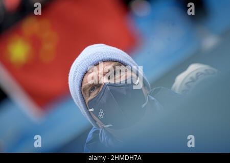 Yanqing, Chine. 09th févr. 2022. Jeux olympiques, luge, doubles au National Sliding Centre. Le président du CIO, Thomas Bach, visite le lieu du concours. Credit: Michael Kappeller/dpa/Alay Live News Banque D'Images