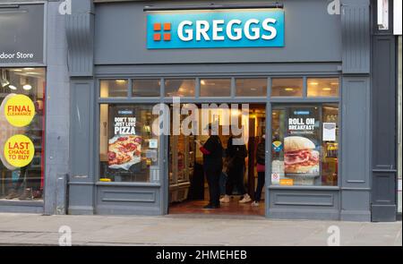 Extérieur de Greggs sur High Street à Colchester, Essex Banque D'Images