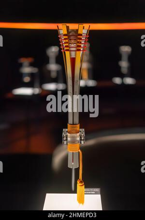 tokyo, japon - août 10 2021 : torche olympique japonaise officielle utilisée pendant le relais de la torche des Jeux Olympiques d'été de Nagano 1998 Banque D'Images