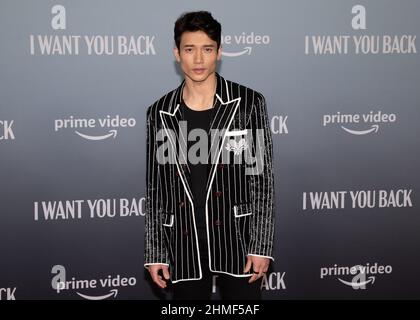 08 février 2022 - Los Angeles, Californie - Manny Jacinto. Amazon Prime Videoâ™s Los Angeles Premiere ''I Want You Back' Banque D'Images