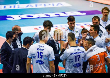 Palasport, Cisterna di Latina, Italie, 09 février 2022, Coach Soli(Top Volley Cisterna) pendant Top Volley Cisterna vs ventes de gaz Piacenza - Volleyball Italien Serie A Men SuperLeague Championship Championship Banque D'Images