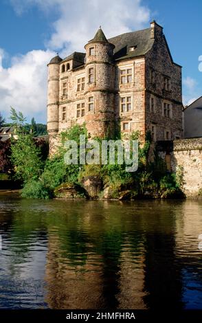 Espalion (Lot), Renaissanceschloß Banque D'Images