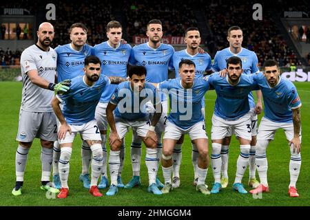 Milan, Italie. 09 février 2022. Les joueurs de SS Lazio posent pour une photo d'équipe avant le match de football de Coppa Italia entre AC Milan et SS Lazio. Credit: Nicolò Campo/Alay Live News Banque D'Images