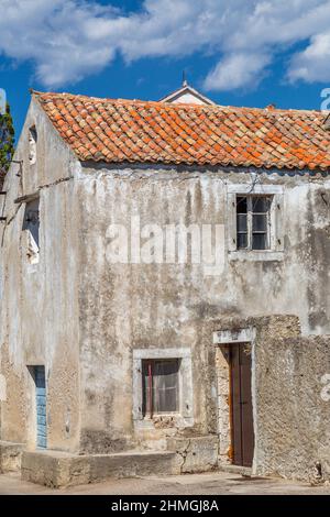 Ancienne maison en pierre dans une campagne en Croatie, en Europe. Banque D'Images