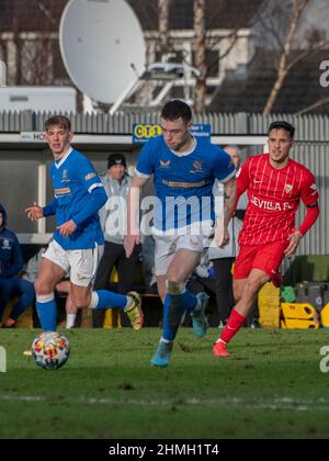 Dumbarton, Écosse. ROYAUME-UNI. 8th février 2022 : le match de la Ligue des jeunes de l'UEFA entre Rangers et Séville (u19s) au stade Dumbarton, en Écosse. Banque D'Images