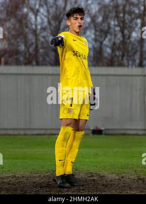 Dumbarton, Écosse. ROYAUME-UNI. 8th février 2022 : le match de la Ligue des jeunes de l'UEFA entre Rangers et Séville (u19s) au stade Dumbarton, en Écosse. Banque D'Images