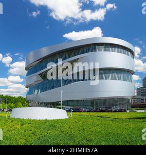 Musée Mercedes Benz, Stuttgart, Bade-Wurtemberg, Allemagne Banque D'Images