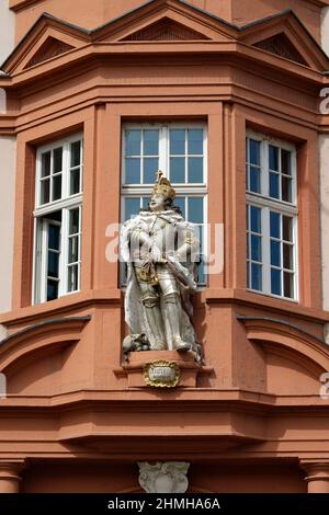 Allemagne, Rhénanie-Palatinat, Mayence, vieille ville, musée Gutenberg, Façade, figure portail, empereur romain, détail Banque D'Images