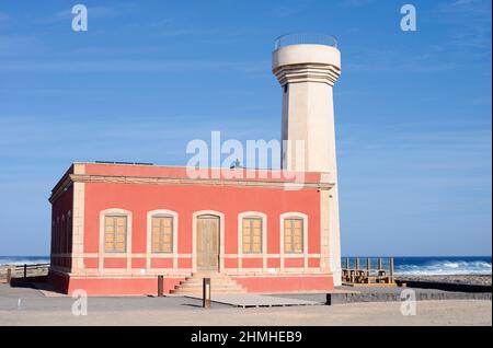 Phare, Faro de Toston, Punta Banella, El Cotillo, Fuerteventura, Îles Canaries, Espagne Banque D'Images