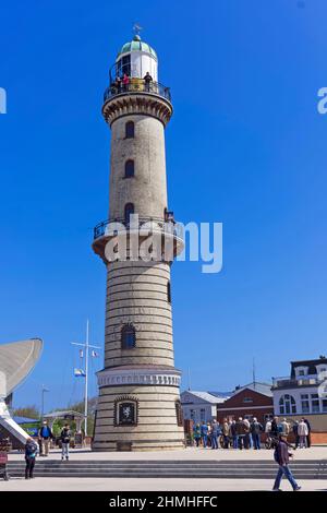 Phare, monument de Warnemünde, Mecklenburg-Ouest Pomerania, Allemagne Banque D'Images