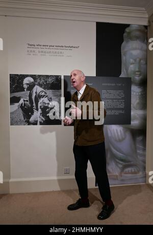 Une nouvelle exposition explore la fascination pour la Chine qui a influencé la vie , le travail et les animaux de Sigmund Freud .. Freud et la Chine explore l'utilisation des thèmes freudiens par les écrivains et artistes chinois , la place de la Chine dans l'esprit et la psychologie de Freud en Chine aujourd'hui . l'exposition est accompagnée d'un programme public dynamique de séminaires , de conférences et d'événements , Y compris une conférence pluridisciplinaire sur le bouddhisme et un certain nombre d'événements interactifs en collaboration avec la communauté chinoise de Londres. Freud et la Chine est organisée par Craig Clunas , professeur émérite d'histoire et d'art . Banque D'Images