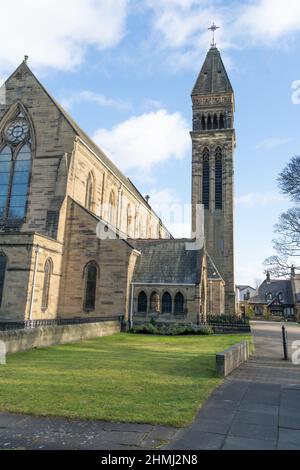 L'église St George, à Jesmond, Newcastle upon Tyne, Royaume-Uni, construite vers 1887 et conçue par Thomas Ralph Spence. Banque D'Images