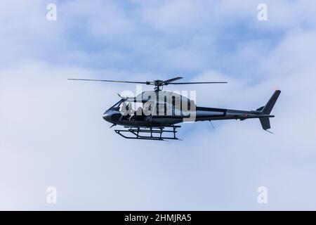 Wien, Vienne: Hélicoptère Airbus Helicopters AS355 Ecureuil, pour le tournage du film Netflix "Tyler Rake – extraction" avec l'acteur Chris Hemsworth en 22. Dona Banque D'Images