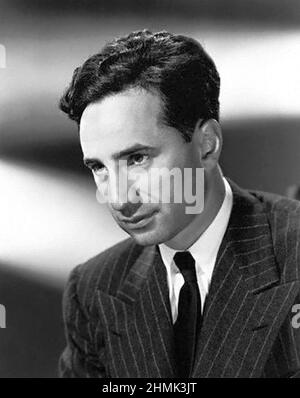 ELIA KAZAN (1909-2003) réalisateur américain de cinéma et de théâtre vers 1950 Banque D'Images